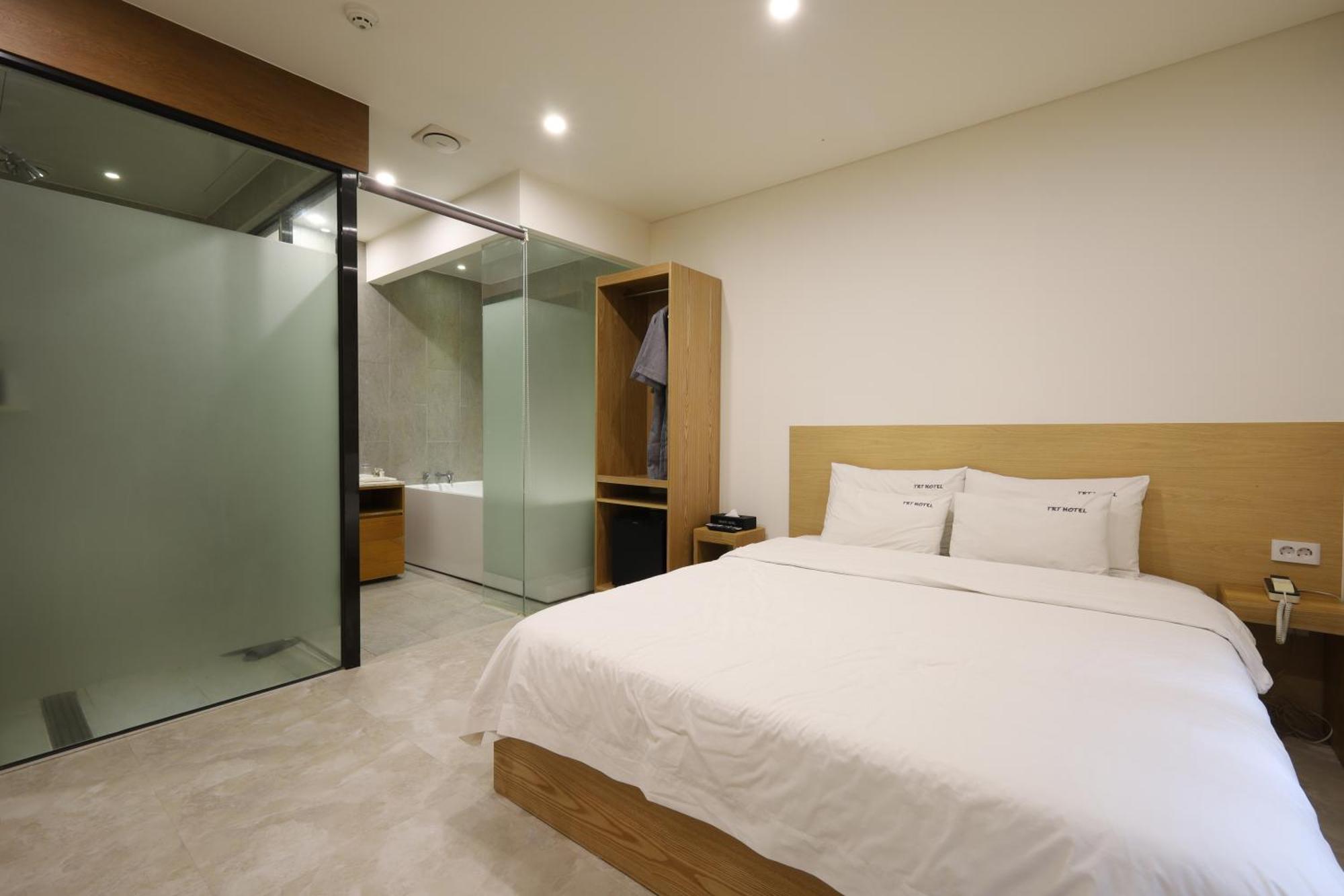 Trt Hotel Busan Exteriör bild