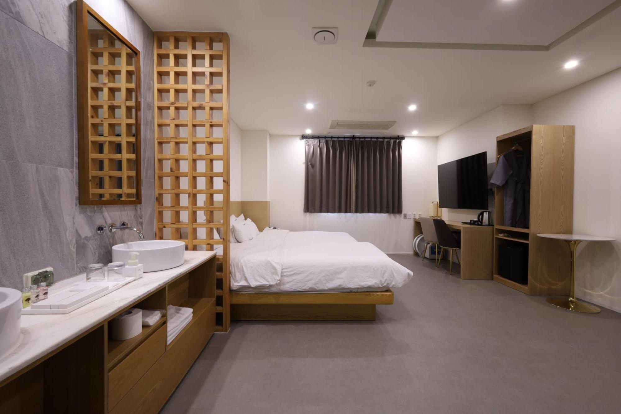 Trt Hotel Busan Exteriör bild
