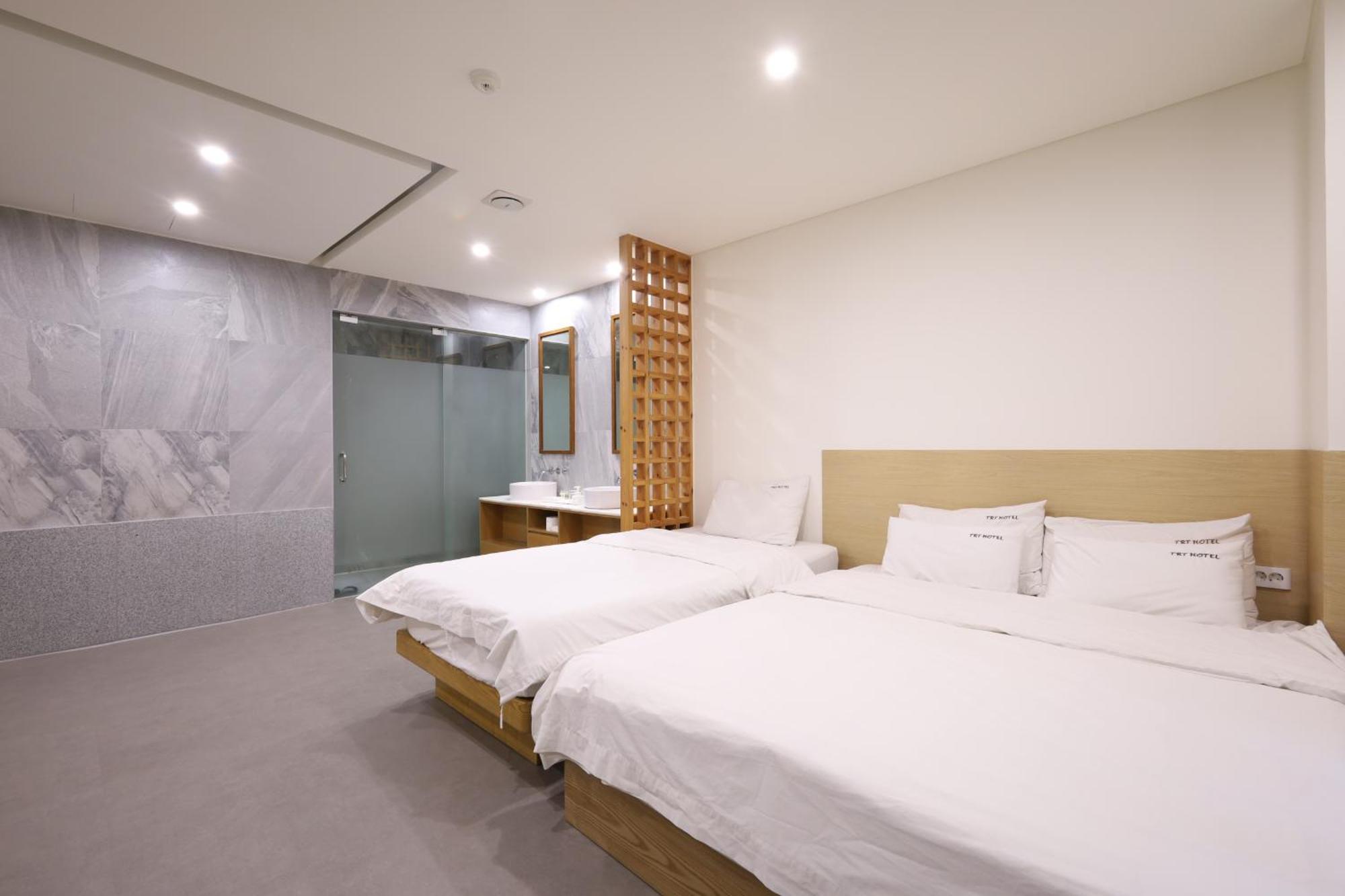 Trt Hotel Busan Exteriör bild