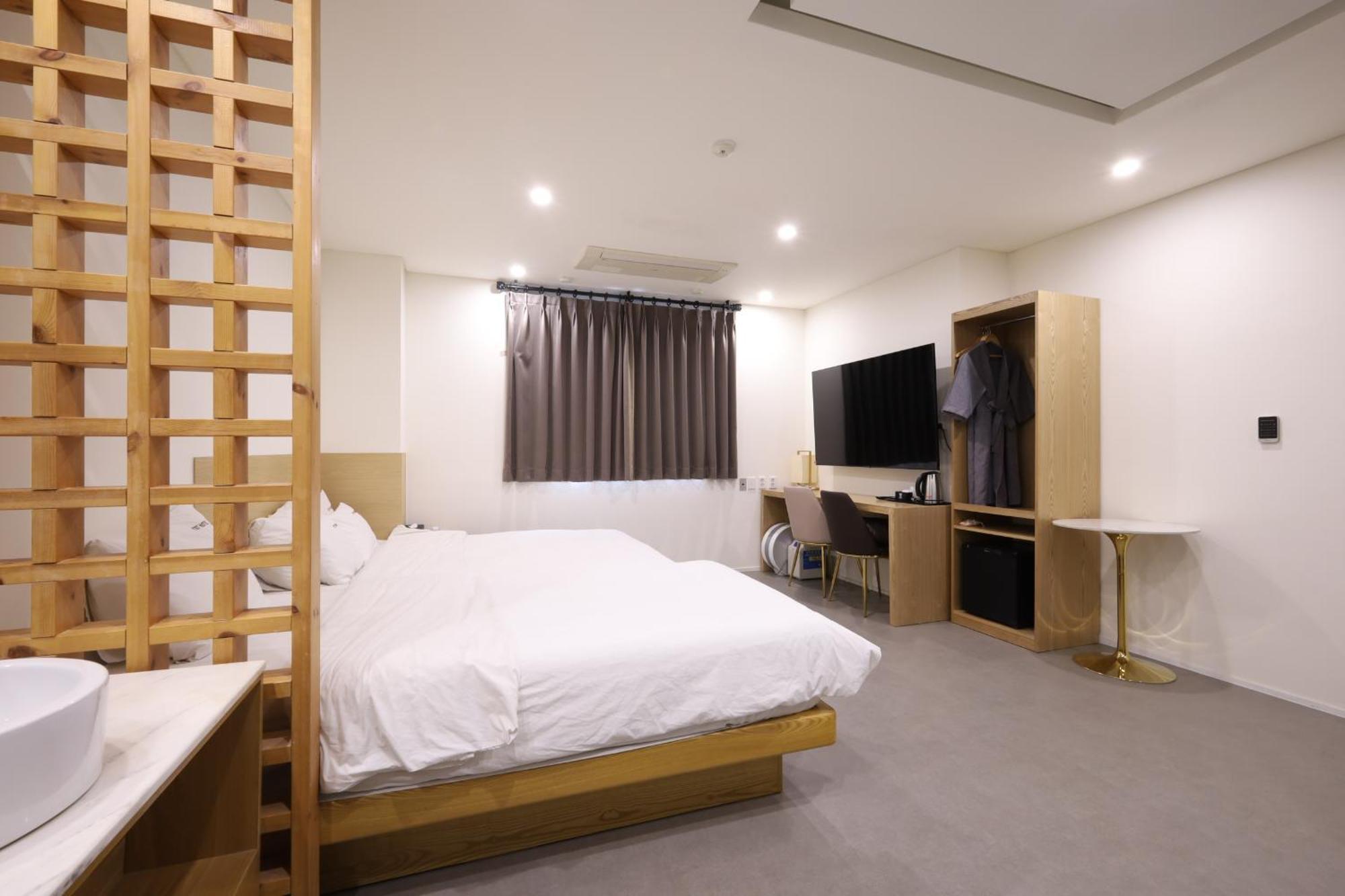 Trt Hotel Busan Exteriör bild